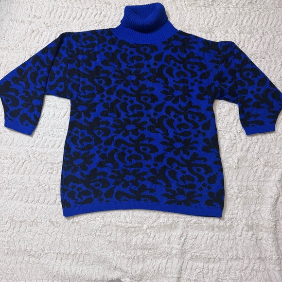 Vintage 80s Abstract Floral Turtleneck Black & Royal Blue Made in USA medium - Picture 2 of 5